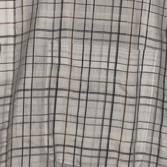 Men’s big and tall button up shirt, XL cotton poly blend - Picture 2 of 4